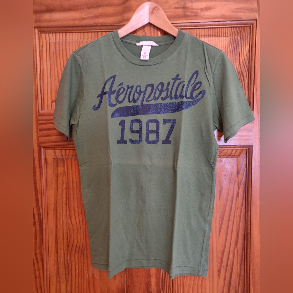 Aeropostale Green Tee with Navy Print